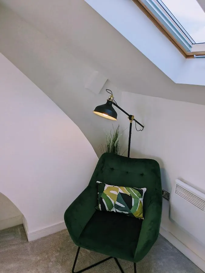 Cozy 1 Bed Apartment In Canton, Close To Cardiff City Center- Free Parking 영국