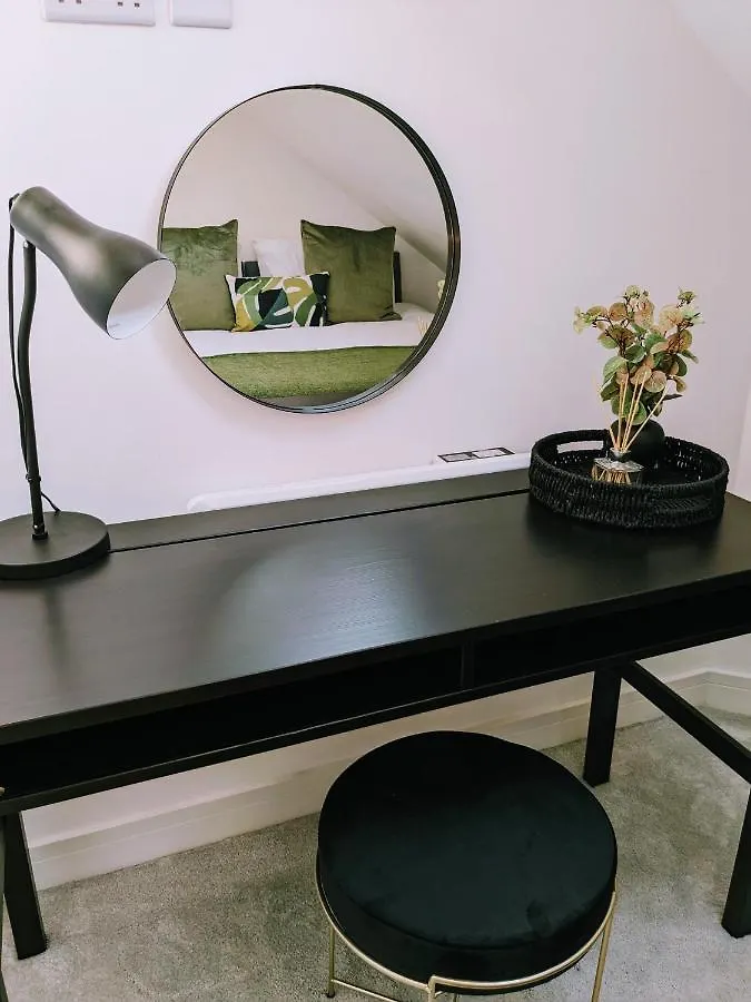Cozy 1 Bed Apartment In Canton, Close To Cardiff City Center- Free Parking